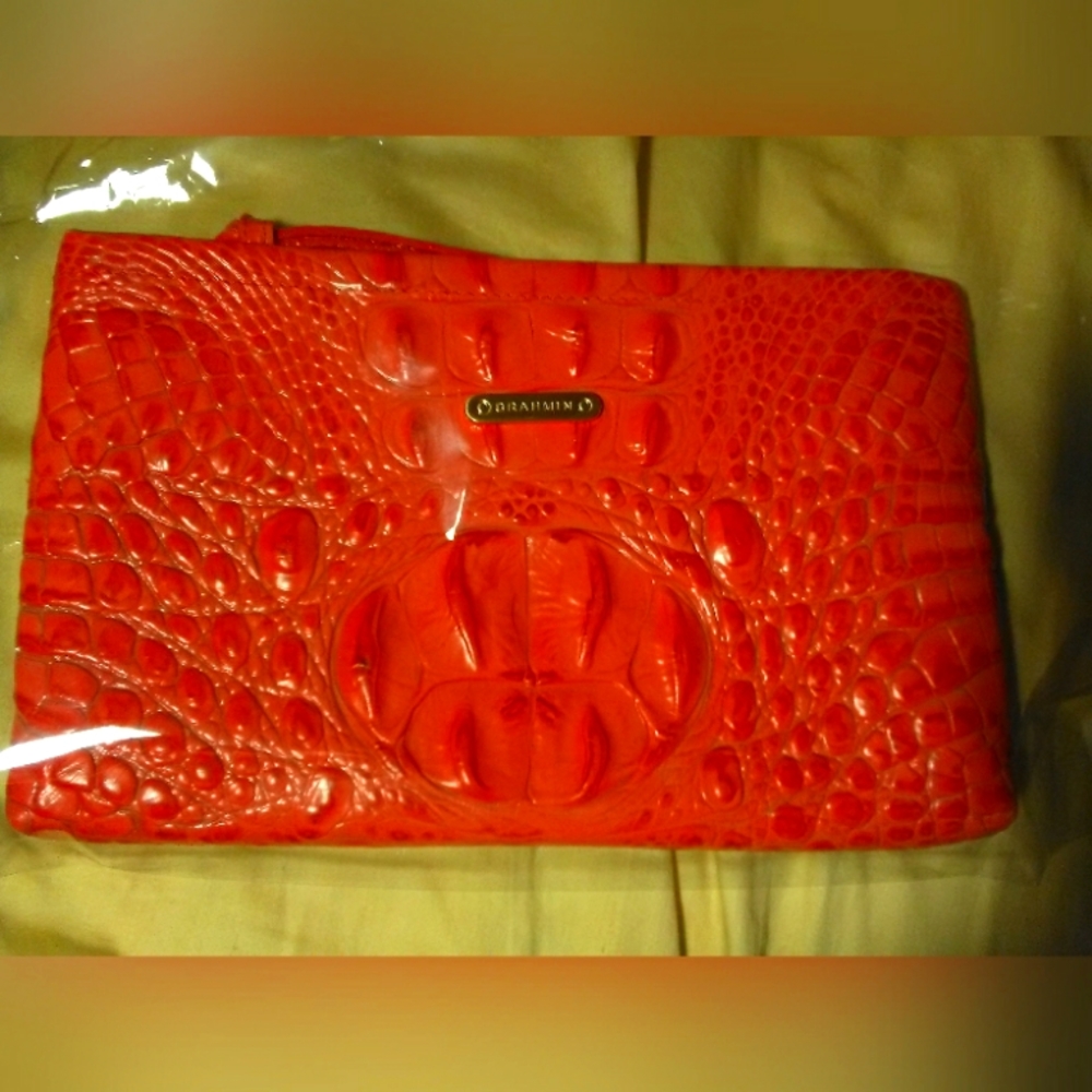 BNWOT BRAHMIN BAG/ COSMETIC/ MINI BAG LEATHER REDDISH PINK (ALLIGATOR LOOK) HOT!